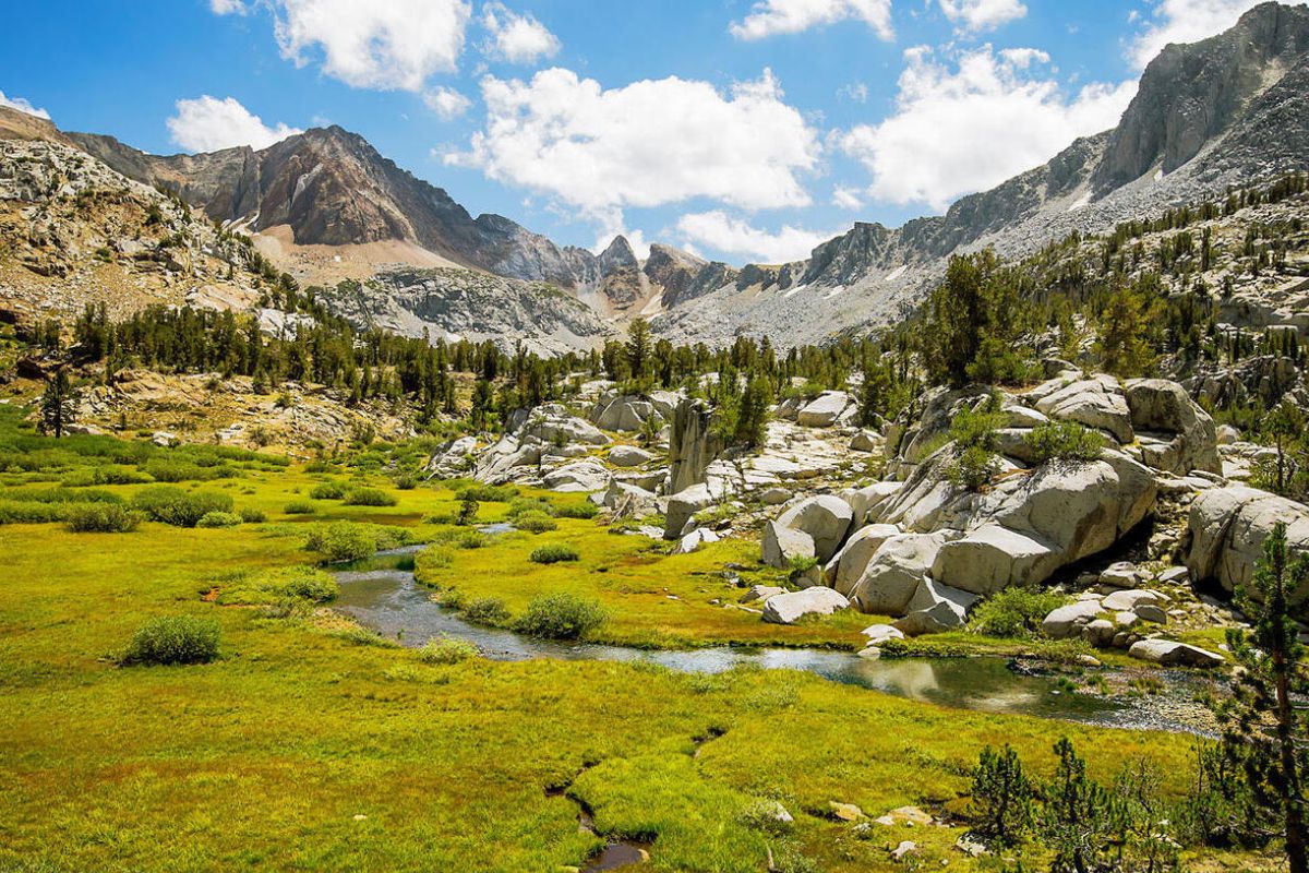 Secrets-Of-California8217s-Emigrant-Trail secrets-of-californias-emigrant-trail