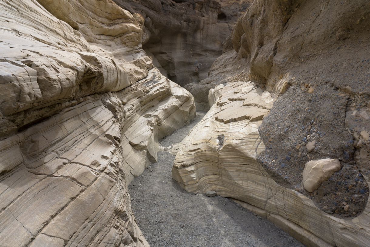 secrets-of-californias-mosaic-canyon-springs