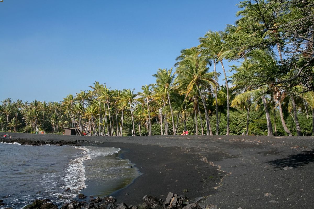 Secrets-Of-Hawaii8217s-Black-Sand-Springs secrets-of-hawaiis-black-sand-springs