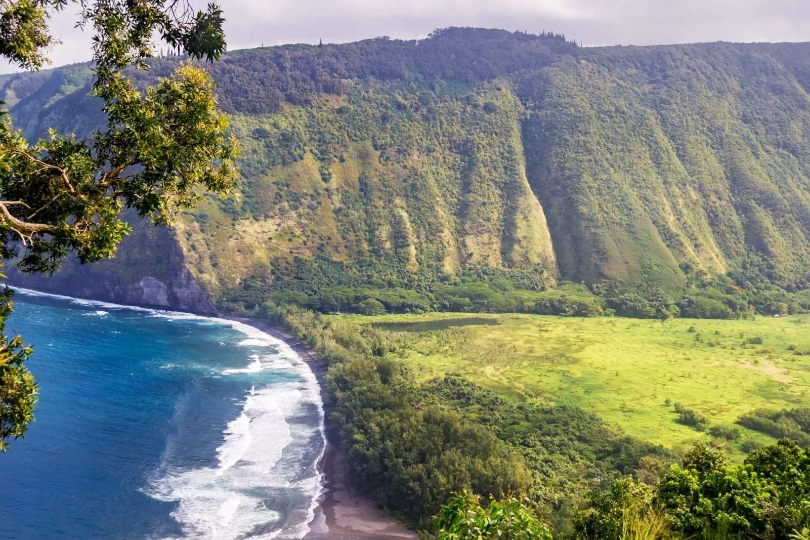 secrets-of-hawaiis-hidden-valley-of-kings