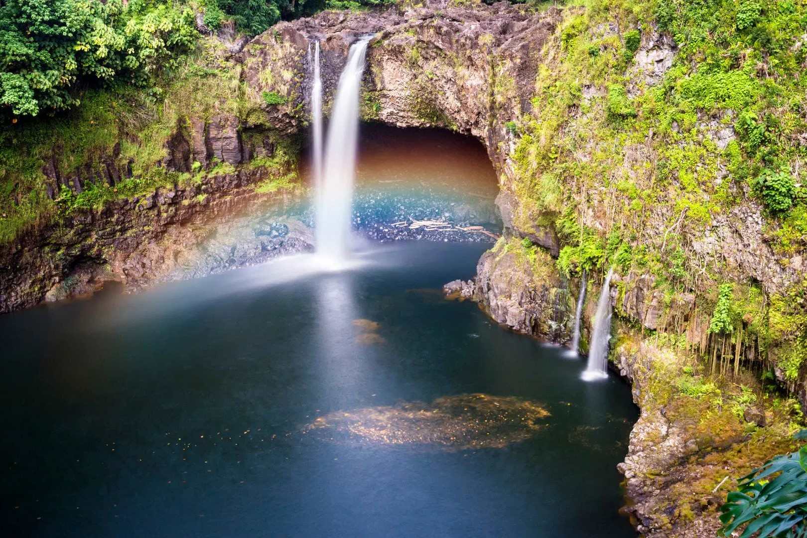 Secrets-Of-Hawaii8217s-Rainbow-Falls-Springs secrets-of-hawaiis-rainbow-falls-springs