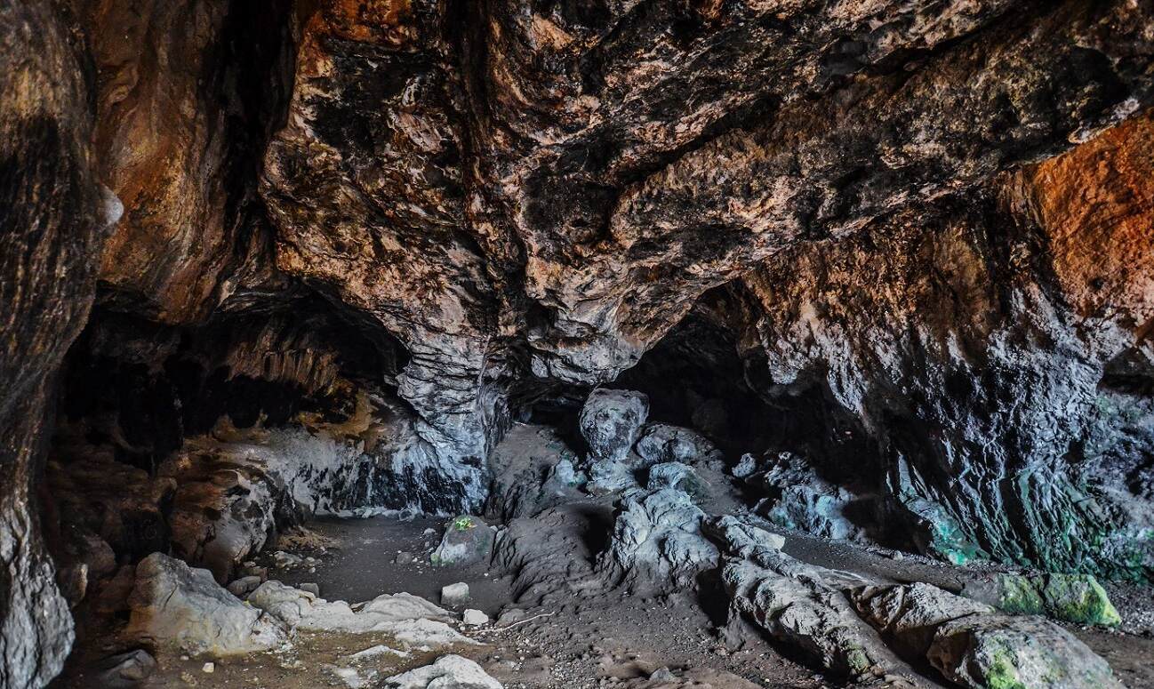 secrets-of-hawaiis-shark-cave