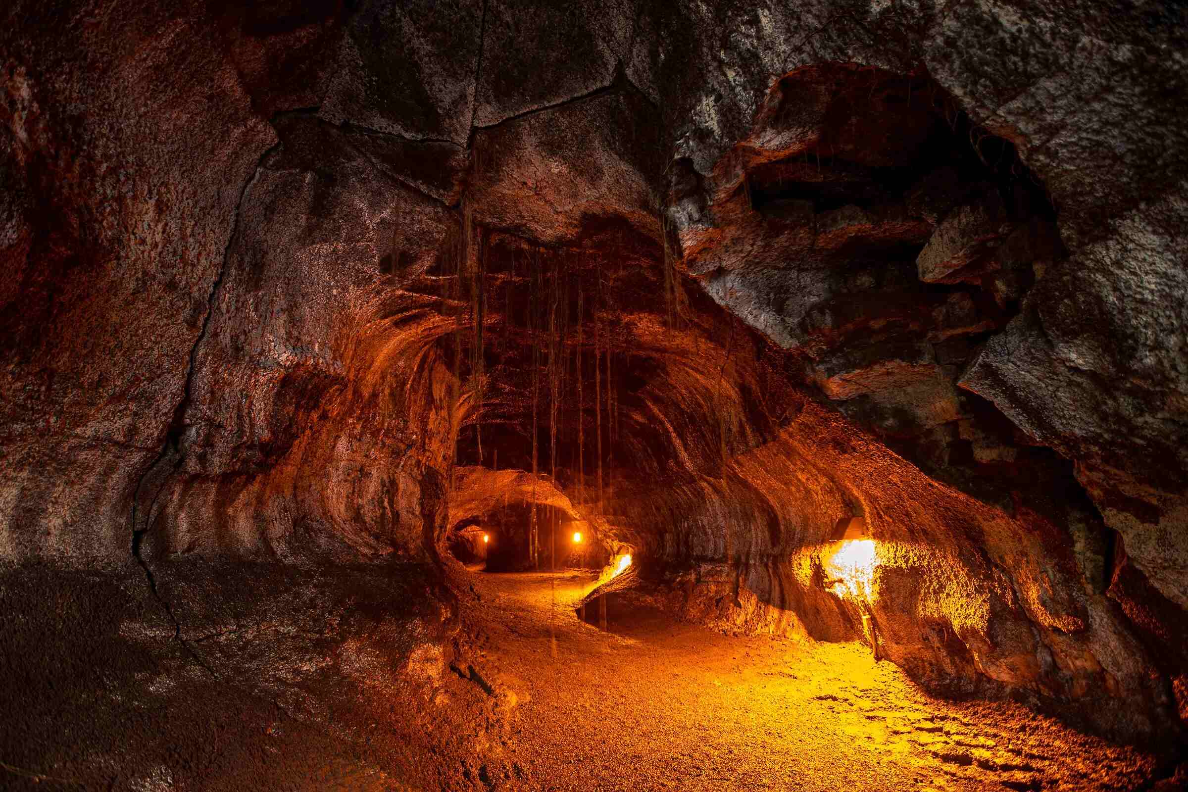 secrets-of-hawaiis-thurston-lava-caves