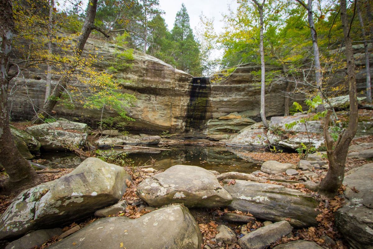 secrets-of-illinois-jackson-falls