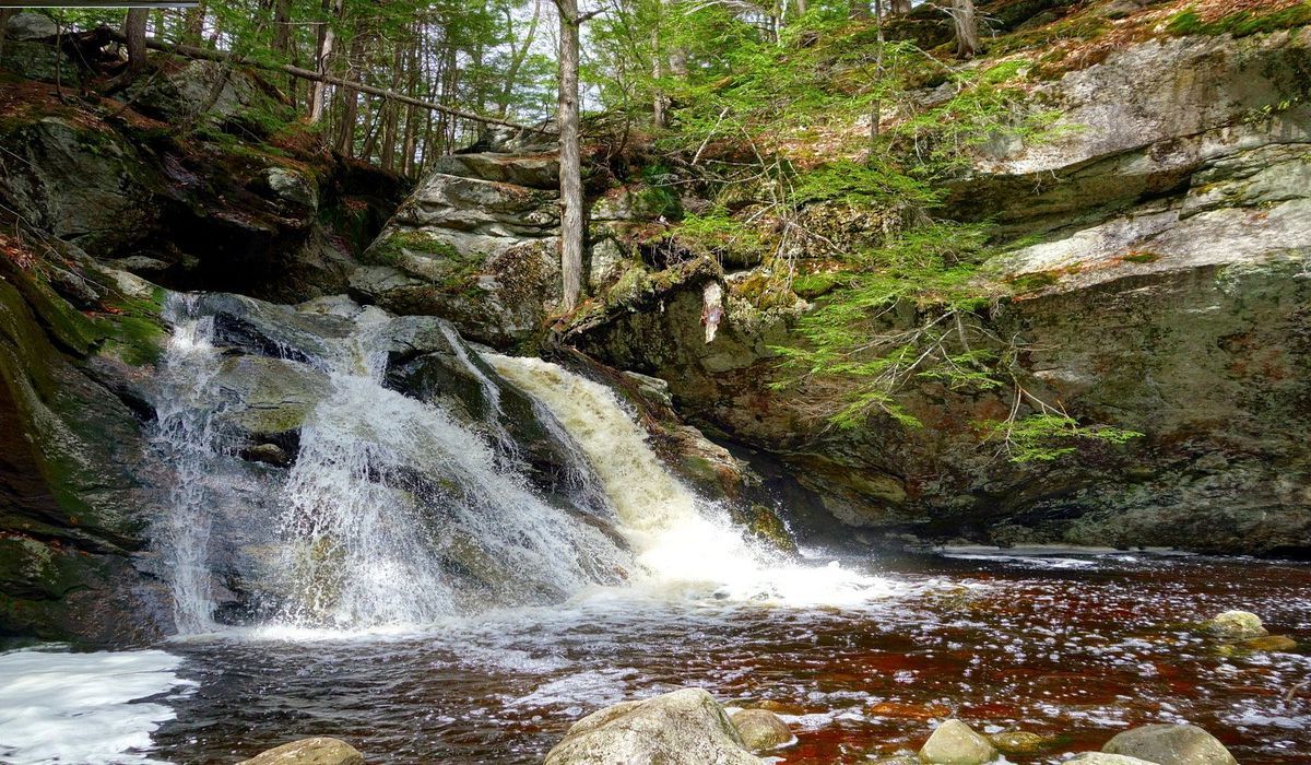 secrets-of-massachusetts-purgatory-falls