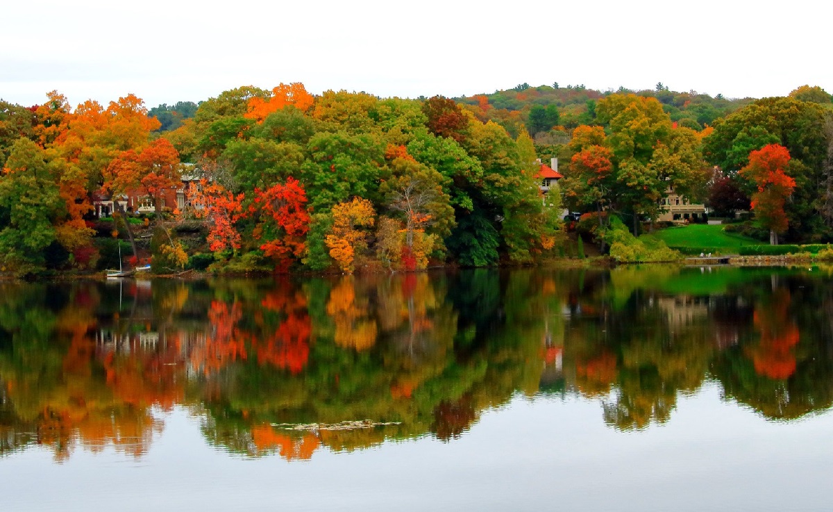 secrets-of-massachusetts-sacred-lake