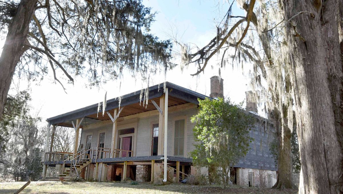 secrets-of-mississippis-lost-plantation-paths