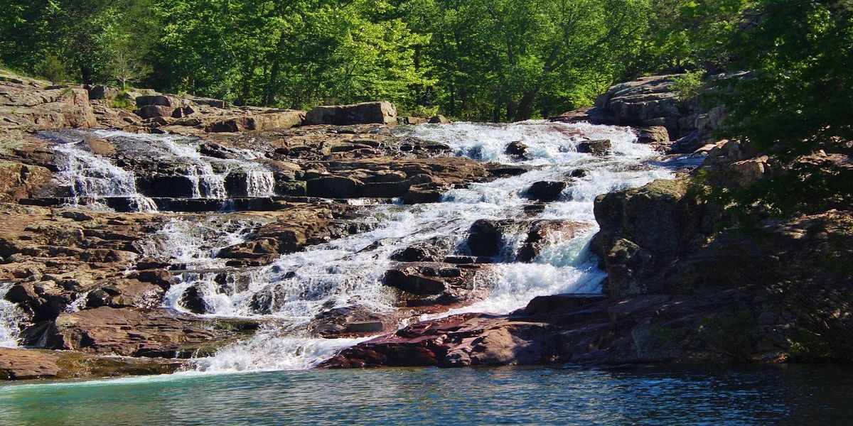 Secrets-Of-Missouri8217s-Rocky-Falls-Springs secrets-of-missouris-rocky-falls-springs