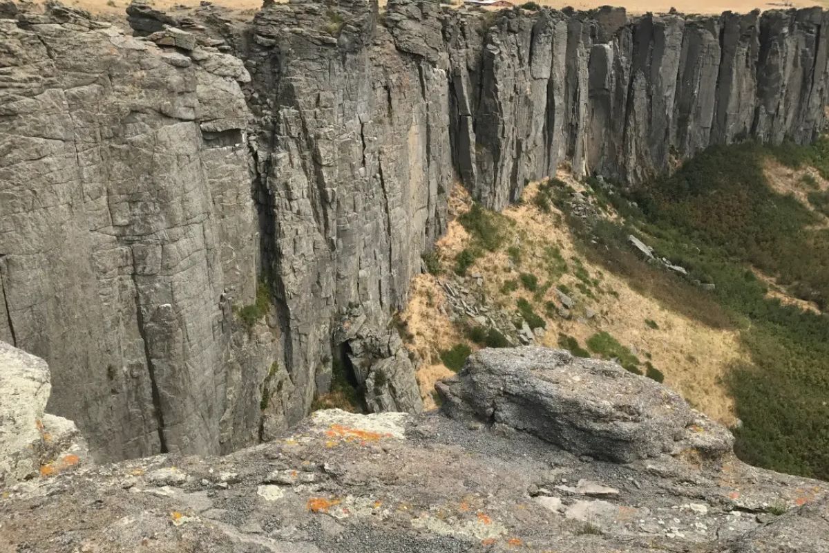 secrets-of-montanas-hidden-lost-lake