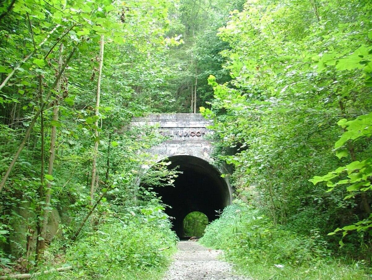 secrets-of-ohios-moonville-tunnel