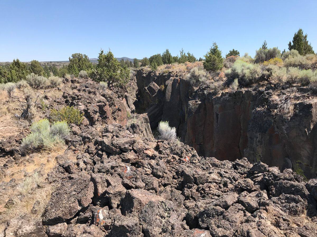 secrets-of-oregons-crack-in-the-ground