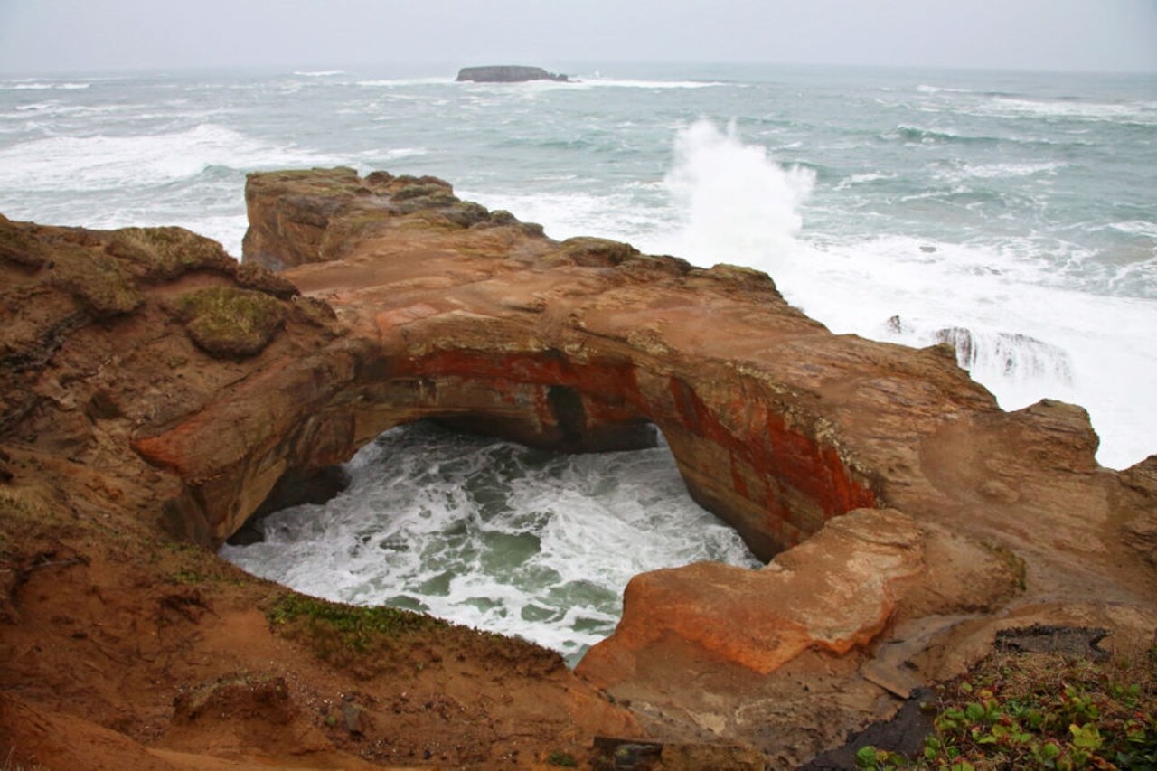 secrets-of-oregons-devils-punch-bowl