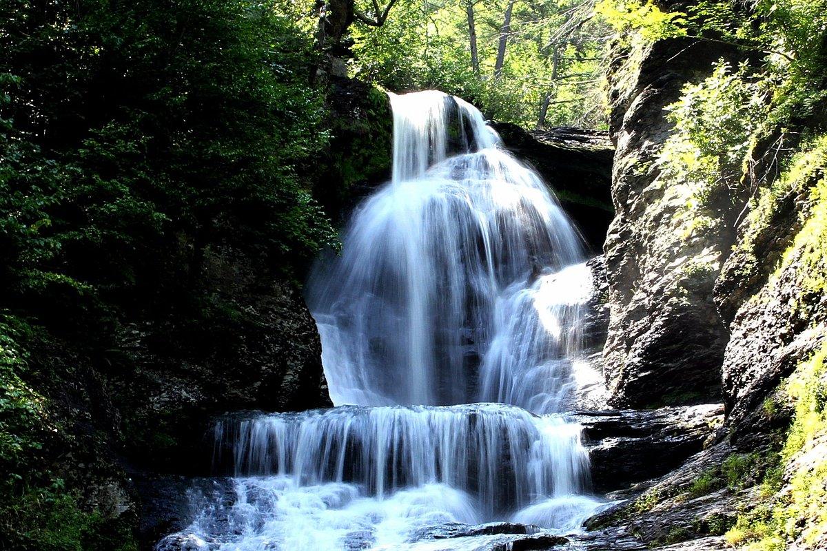 secrets-of-pennsylvanias-dingmans-falls