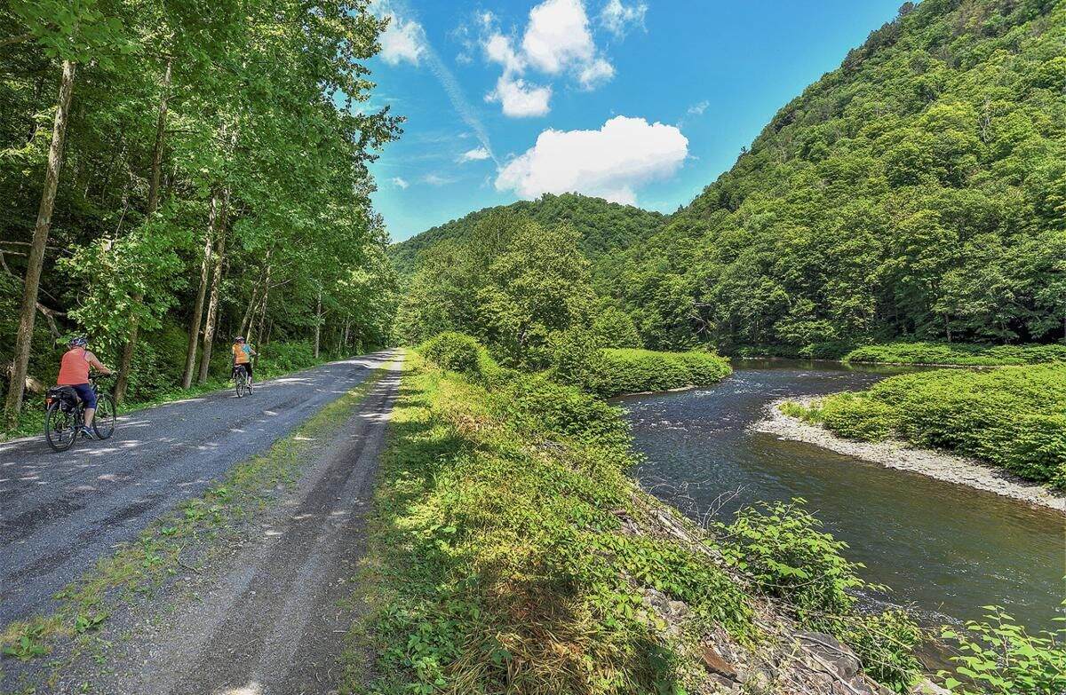 secrets-of-pennsylvanias-spring-valley-paths