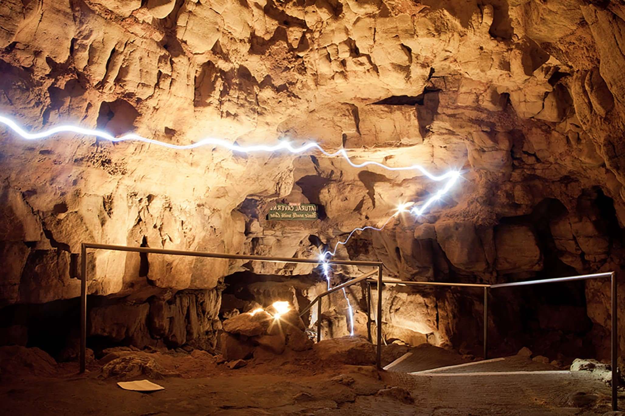 secrets-of-south-dakotas-rush-cave
