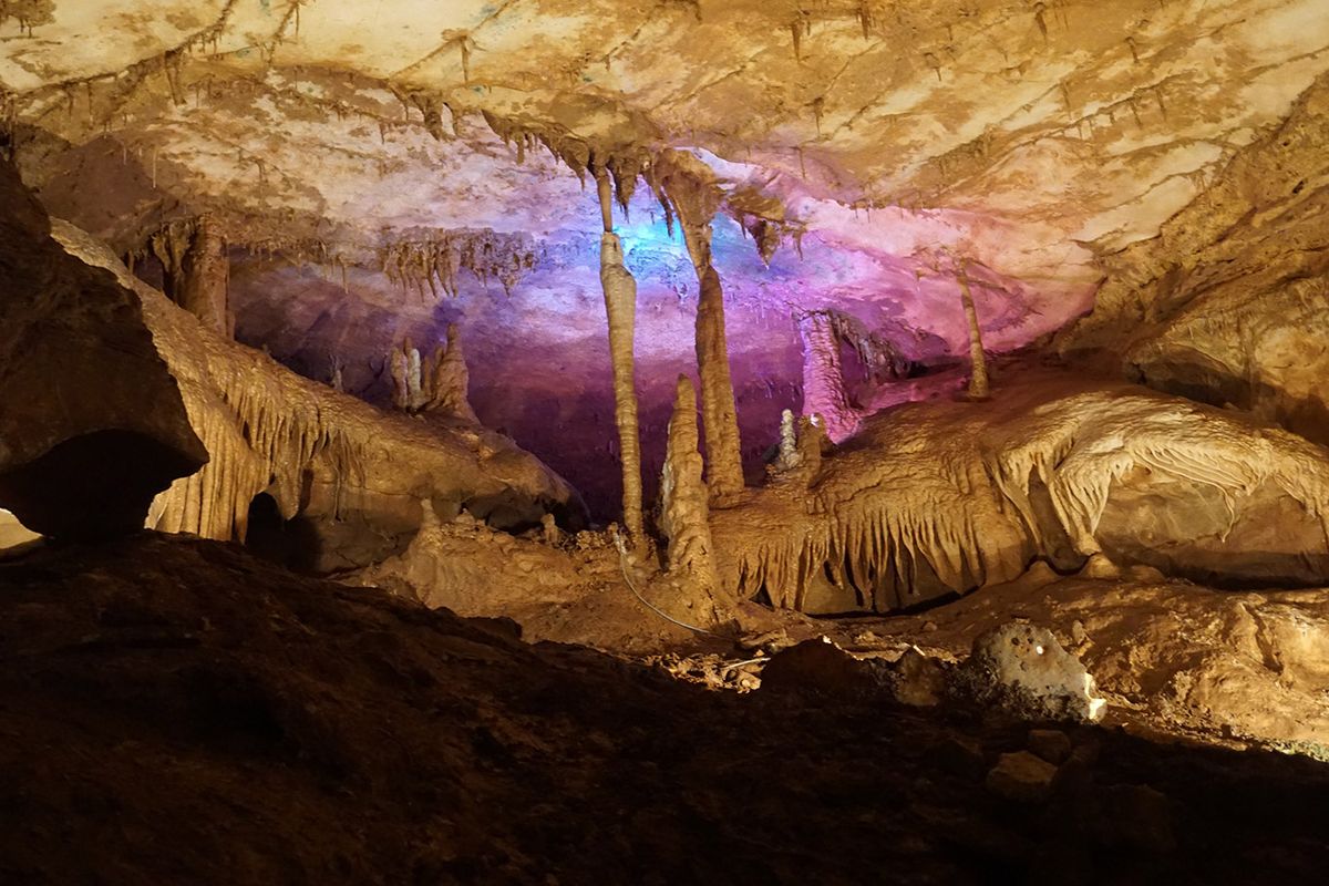 Secrets-Of-Texas8217-Inner-Space-Caves secrets-of-texas-inner-space-caves