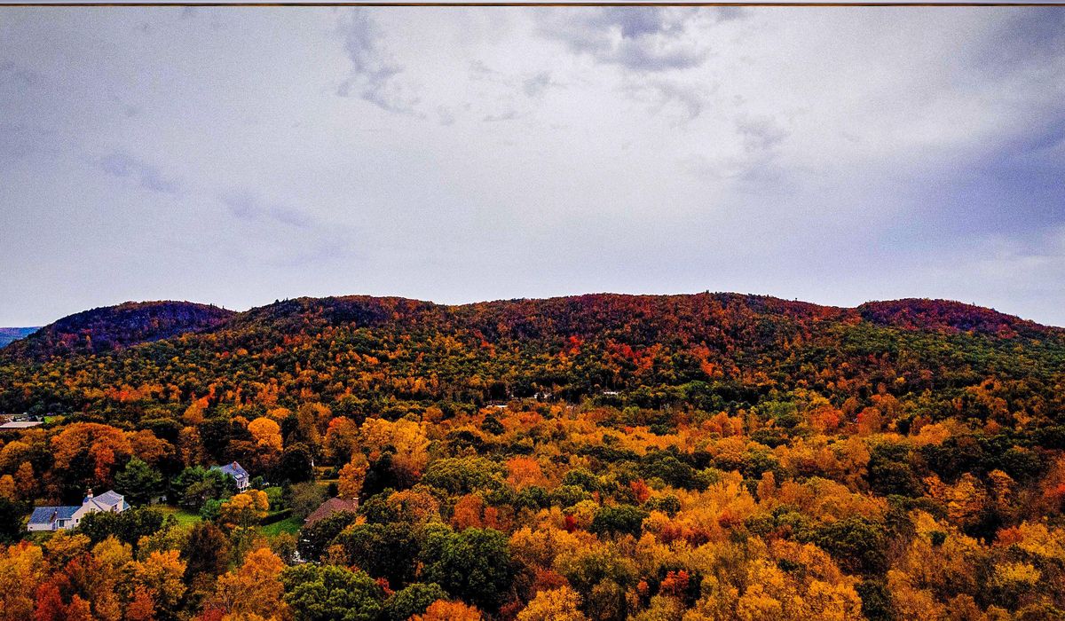 Ghostly-Stops-At-Connecticut8217s-Sleeping-Giant ghostly-stops-at-connecticuts-sleeping-giant