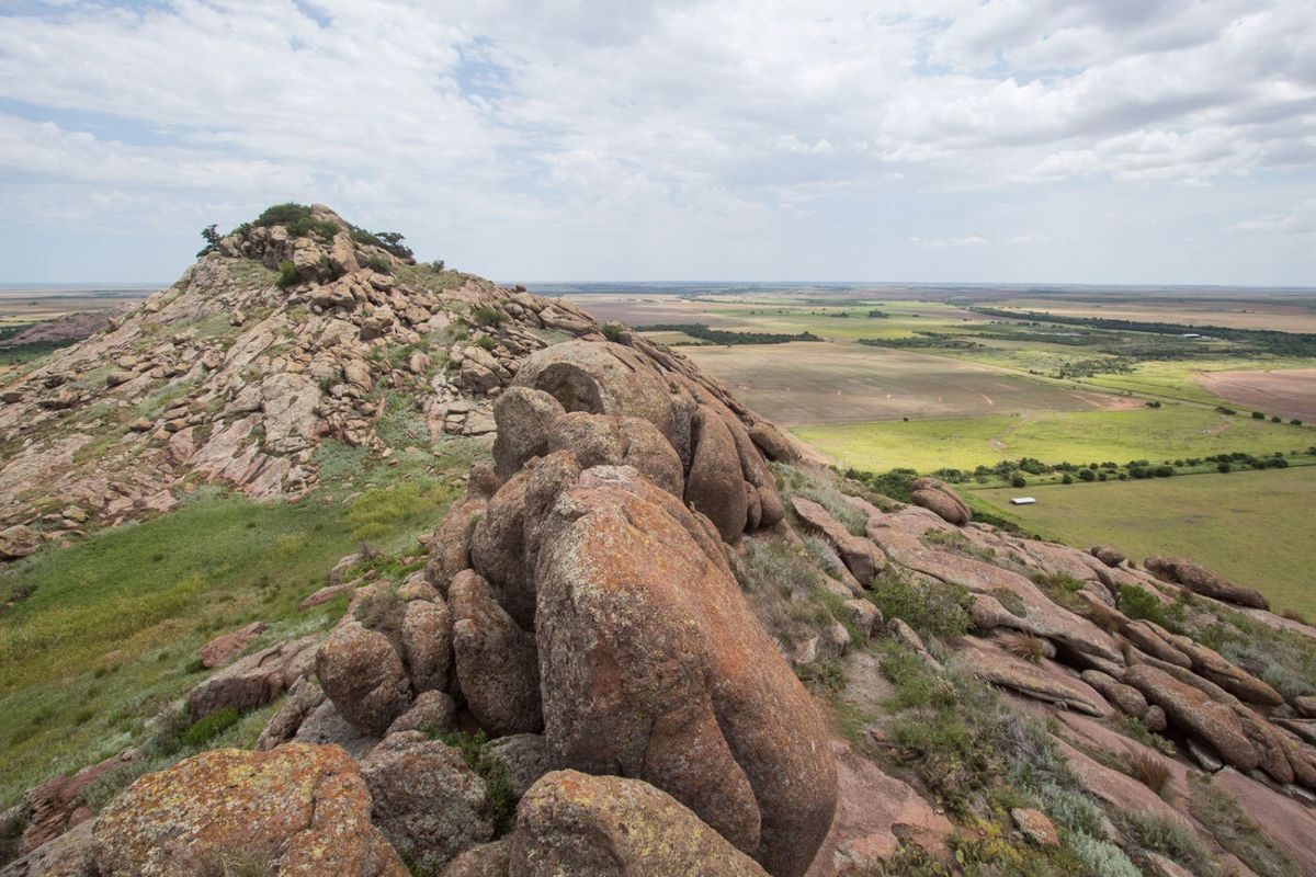 Hidden-Crystal-Domes-Of-Oklahoma8217s-Quartz-Mountain hidden-crystal-domes-of-oklahomas-quartz-mountain
