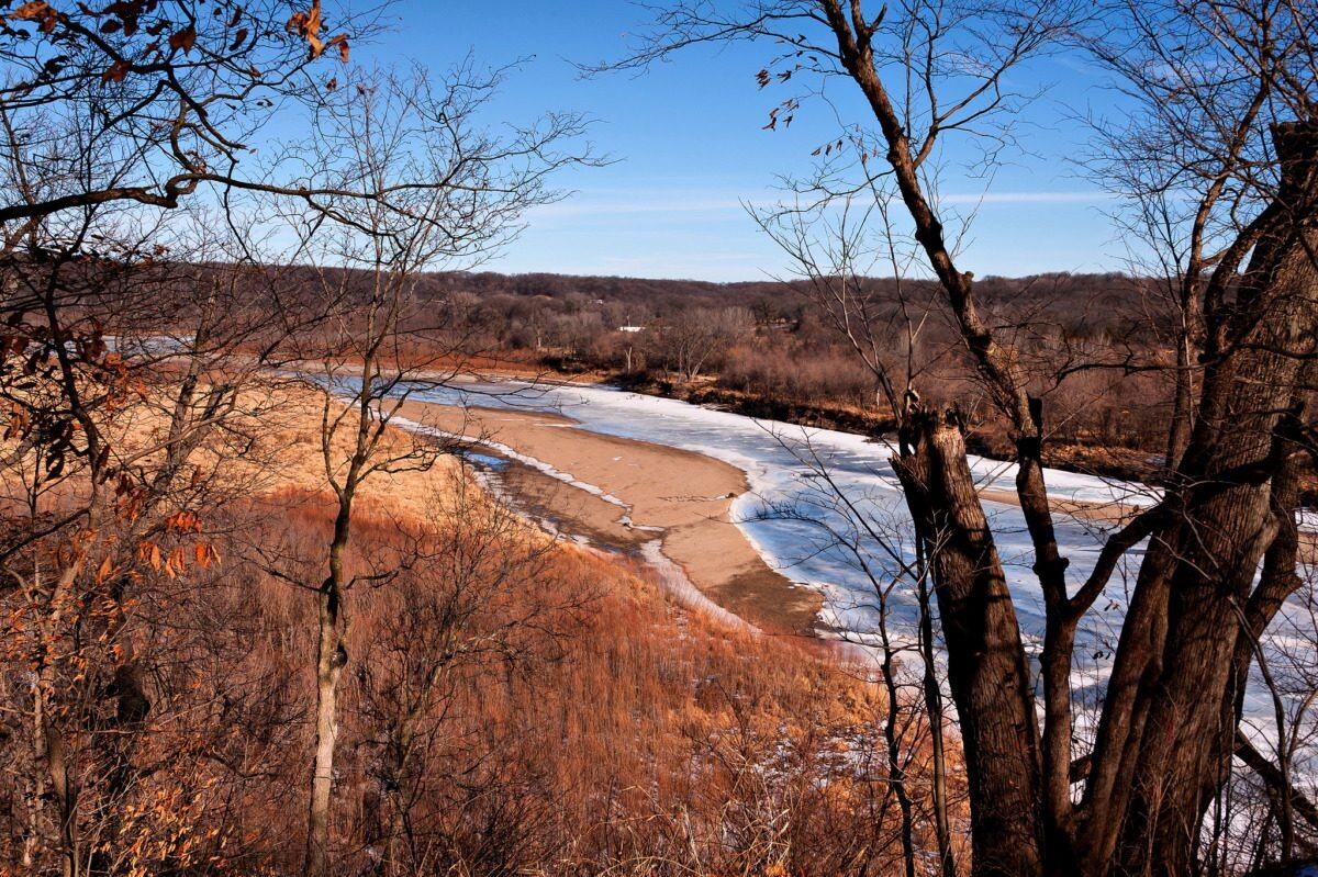 hidden-lakes-of-iowas-stone-park