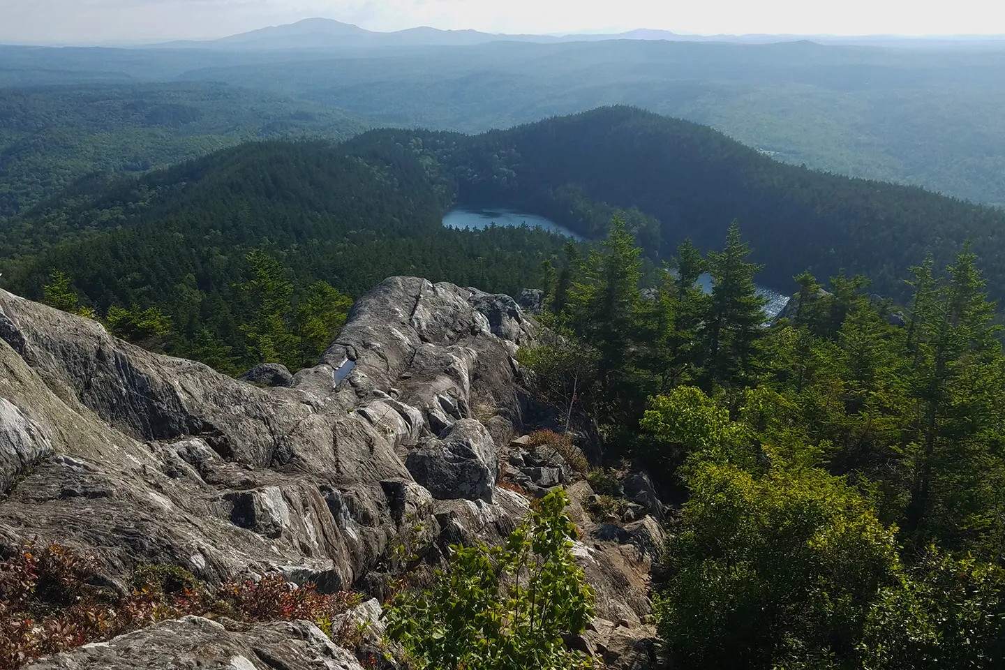 hidden-pools-of-borestone-mountain-in-maine