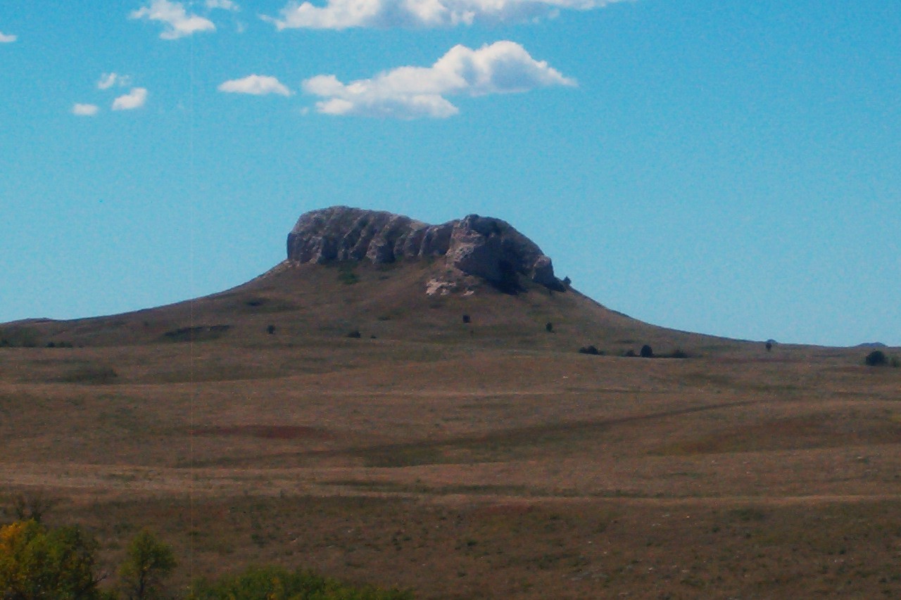 Hidden-Thunder-Sites-Of-South-Dakota8217s-Thunder-Butte hidden-thunder-sites-of-south-dakotas-thunder-butte
