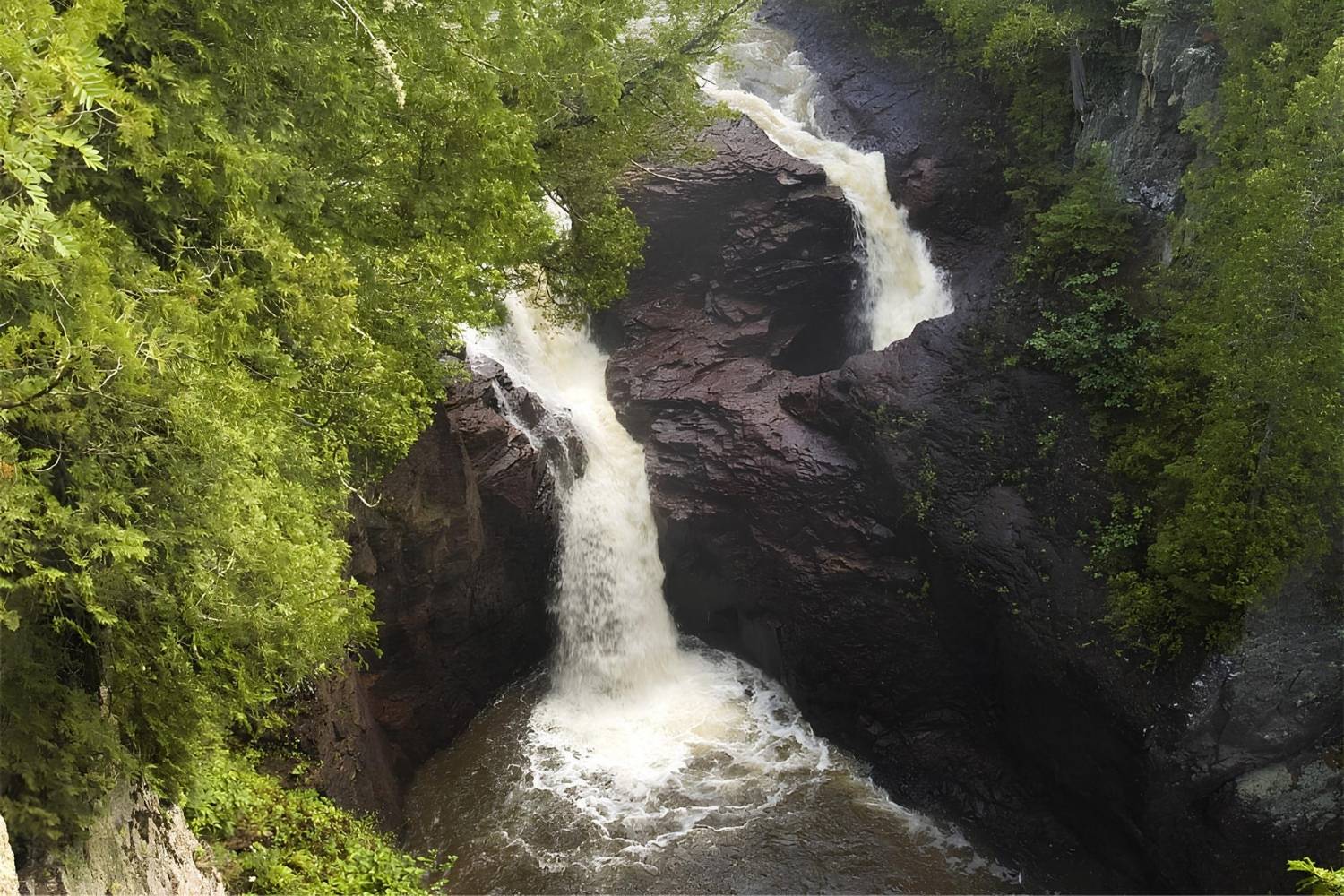 Minnesota-Devil8217s-Kettle-Flow-Adventure minnesota-devils-kettle-flow-adventure