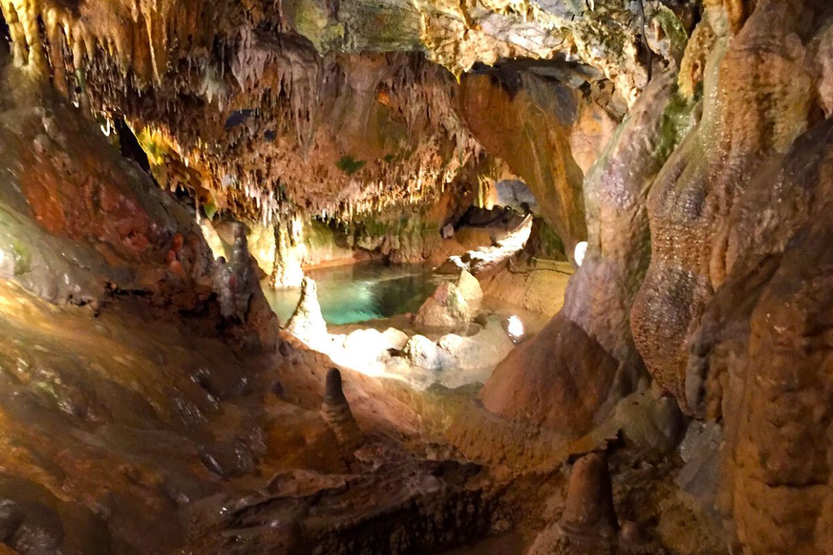 Mysteries-Inside-North-Carolina8217s-Echo-Cave mysteries-inside-north-carolinas-echo-cave