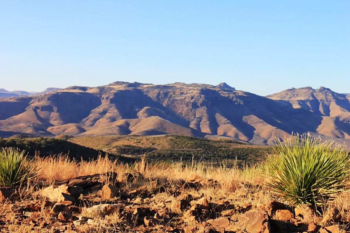 mysteries-of-texas-glass-mountains