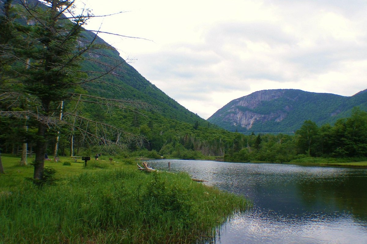 secret-waterfalls-in-new-hampshires-crawford-notch