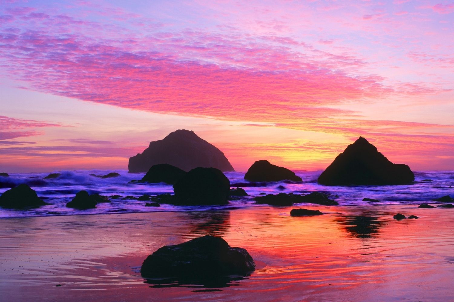 secrets-behind-oregons-face-rock