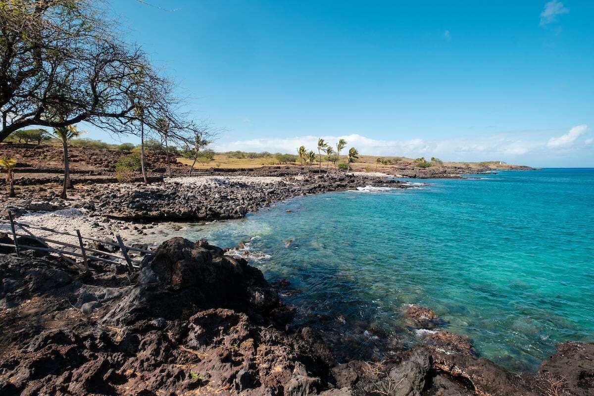 secrets-beneath-hawaiis-thunder-coast-waters