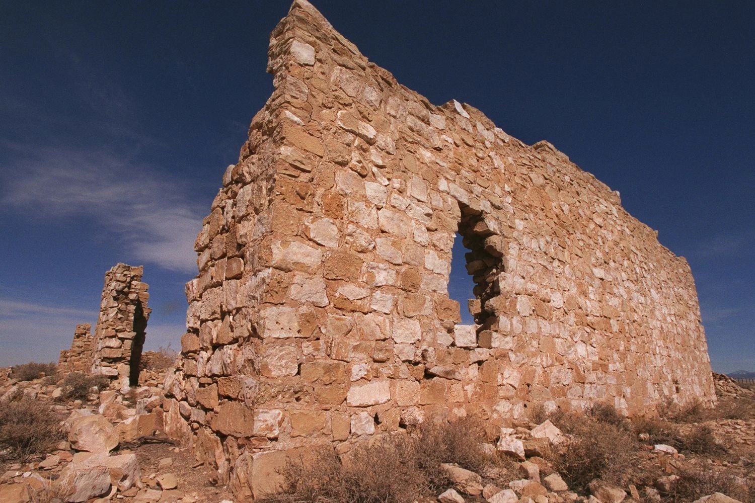 secrets-of-arizonas-canyon-diablo-sky-caves