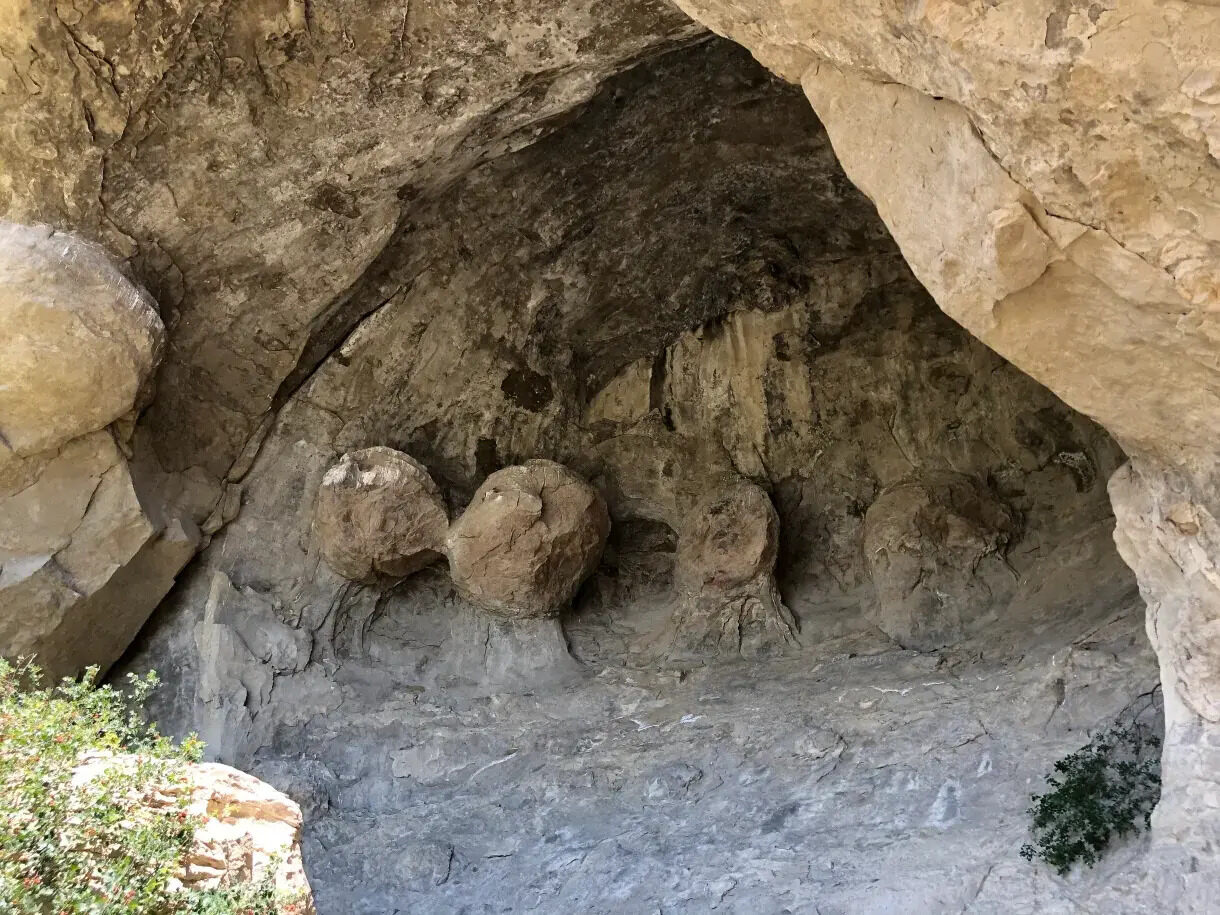 secrets-of-montanas-pictograph-cave-trading-posts