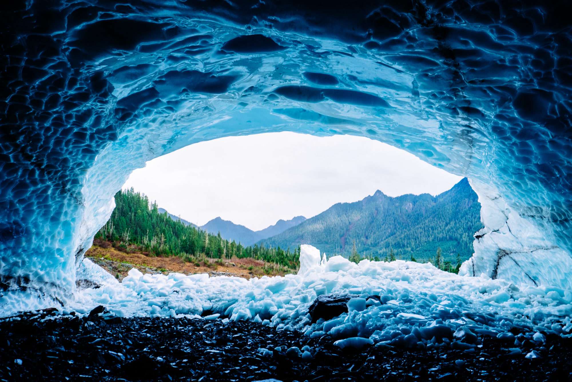 secrets-of-mount-bakers-ancient-ice-caves