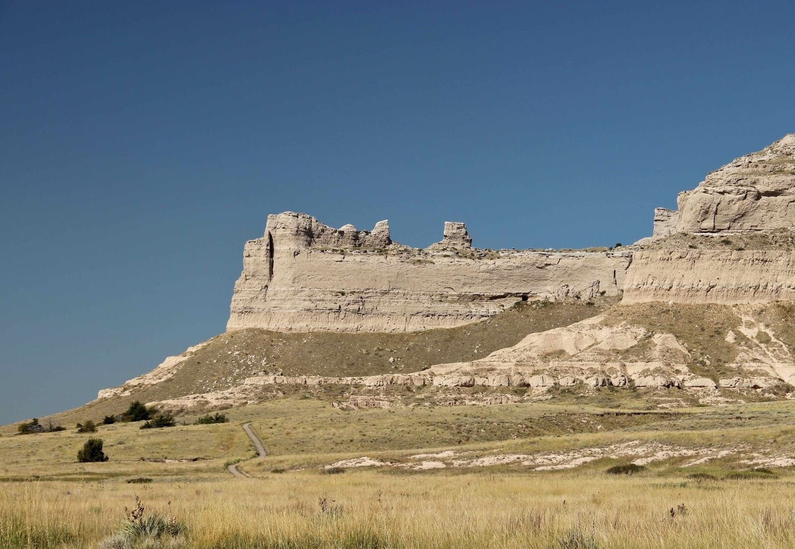 secrets-of-nebraskas-scotts-bluff-stones