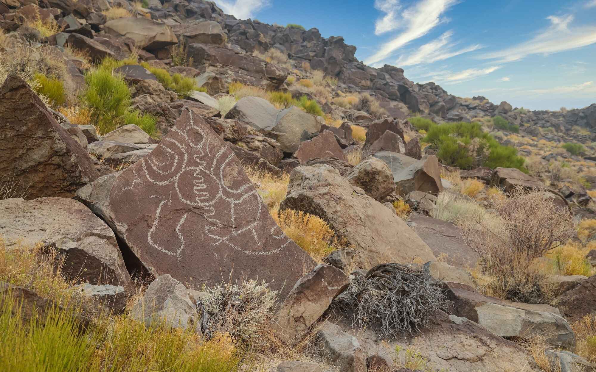 Secrets-Of-Nevada8217s-Lagomarsino-Rock-Art secrets-of-nevadas-lagomarsino-rock-art