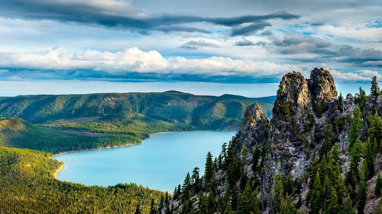 secrets-of-oregons-newberry-volcano-waters