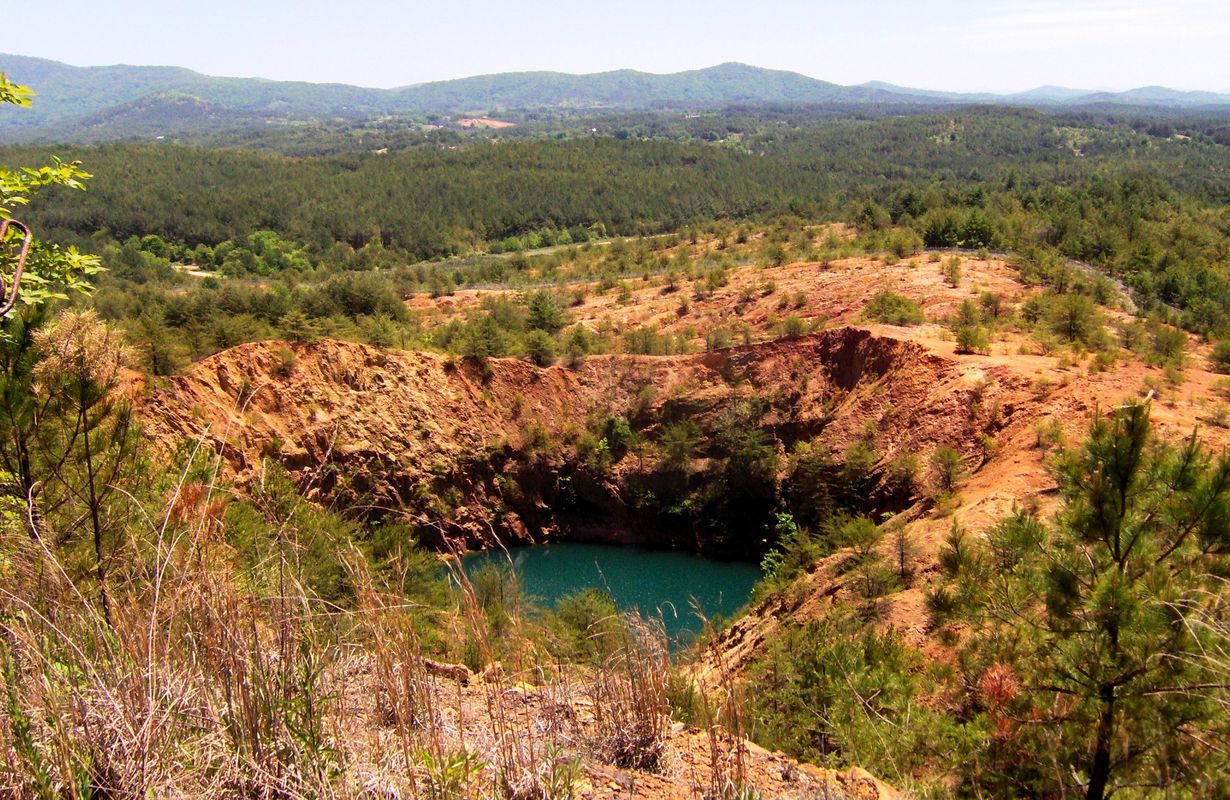 Secrets-Of-Tennessee8217s-Mineral-Hill secrets-of-tennessees-mineral-hill