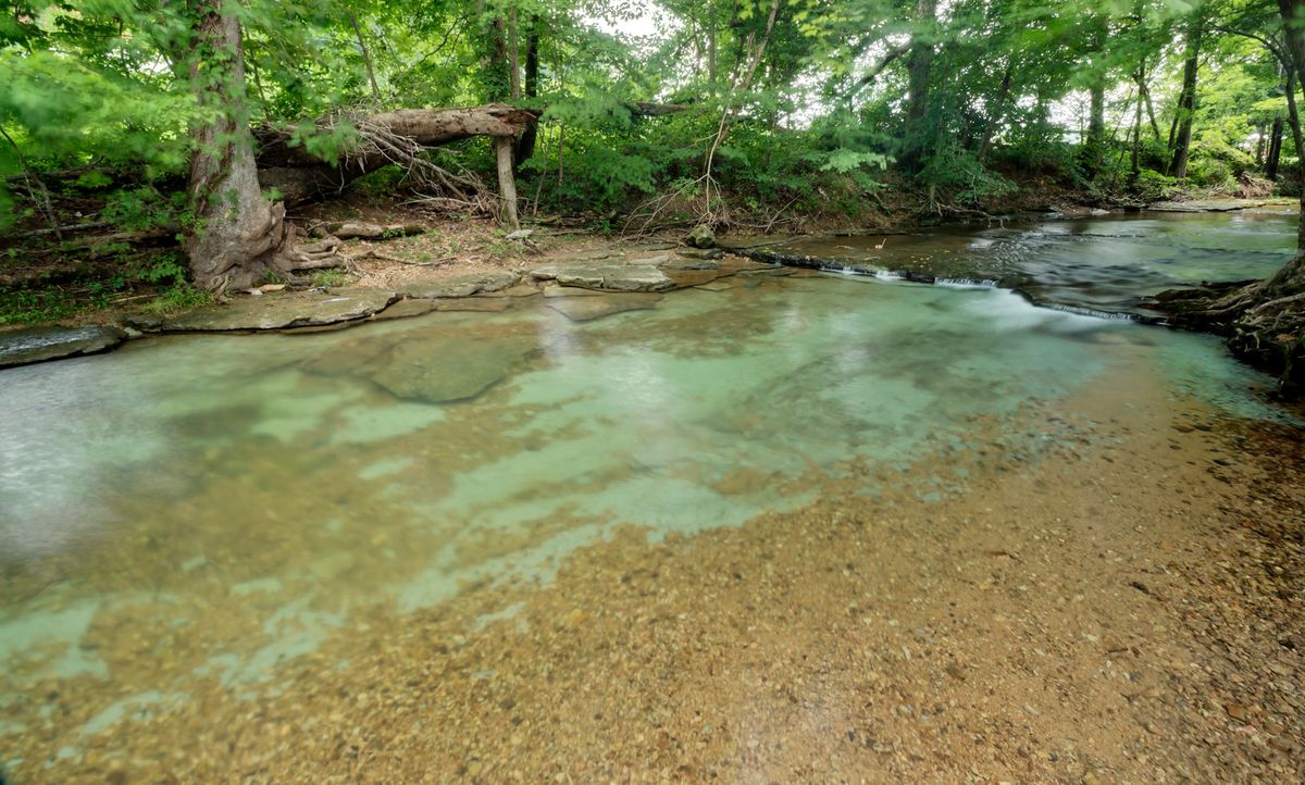 secrets-of-tennessees-red-boiling-ghost-mineral-springs