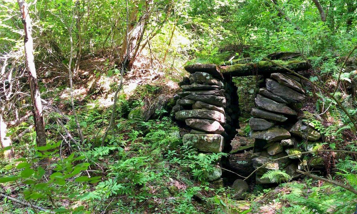 secrets-of-vermonts-calendar-rock-stone-circles