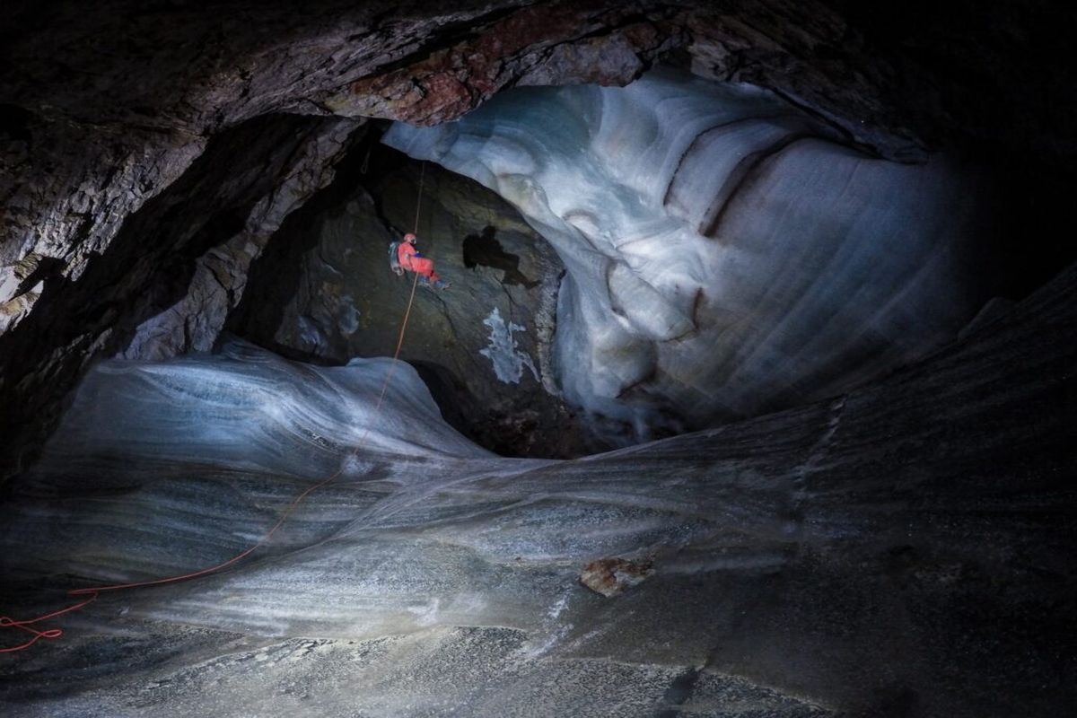 secrets-of-wyomings-ice-caves-wind-river-range