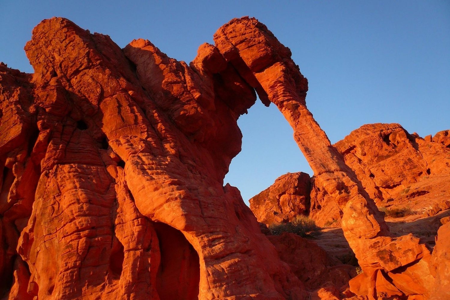Hidden-Arches-Of-Nevada8217s-Valley-Of-Fire hidden-arches-of-nevadas-valley-of-fire