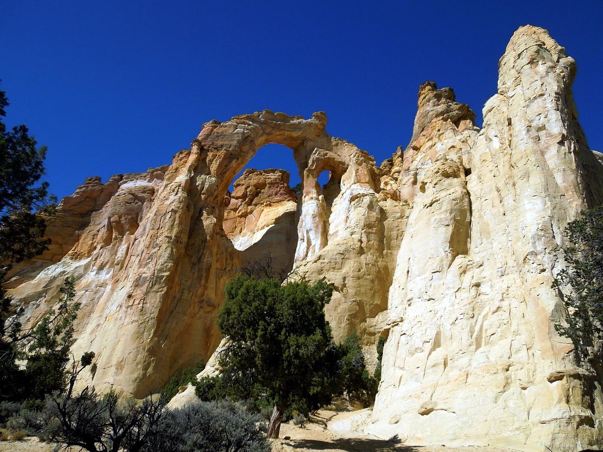 Hidden-Arches-Of-Utah8217s-Escalante-Region hidden-arches-of-utahs-escalante-region
