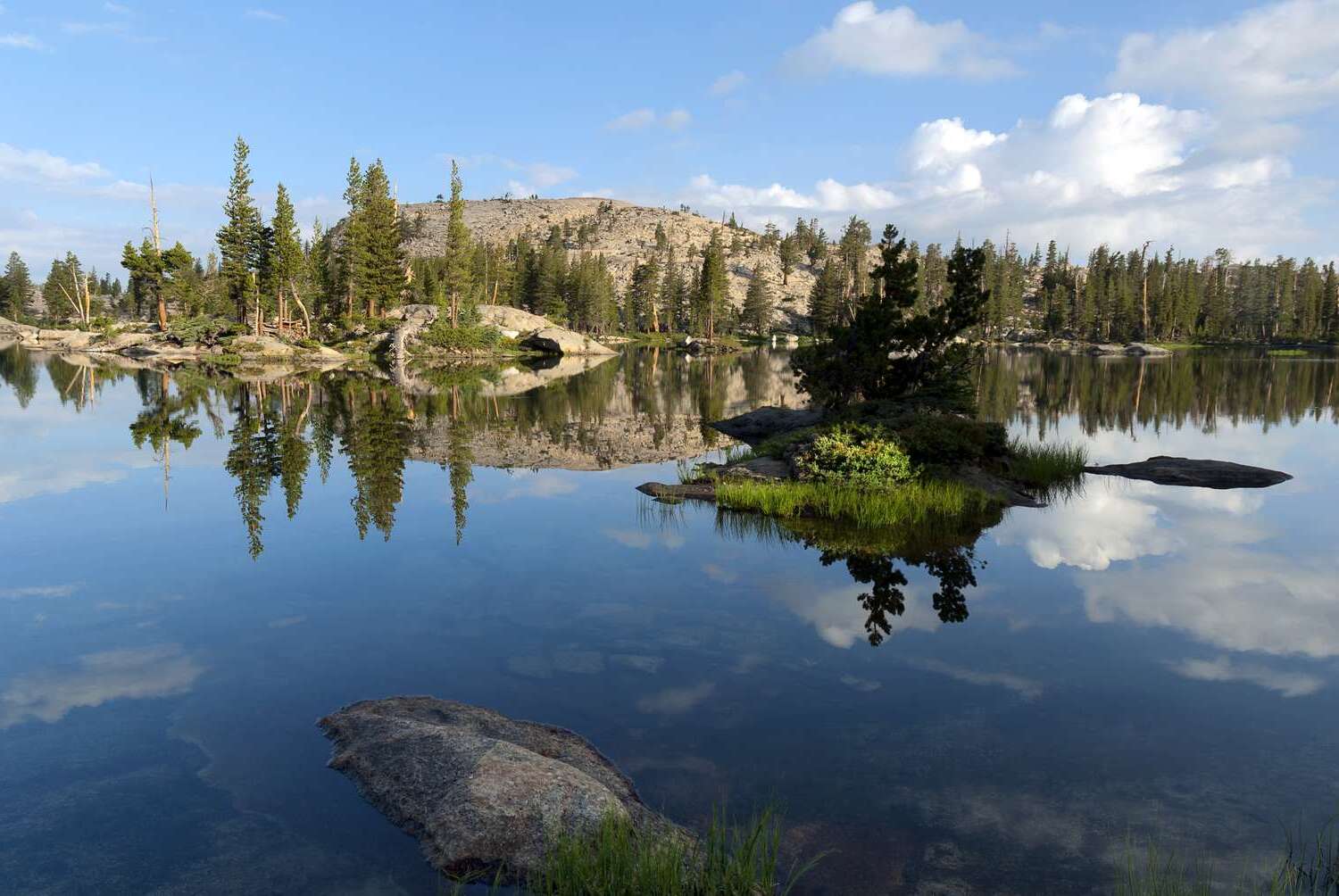 hidden-mountain-lakes-in-californias-emigrant-wilderness