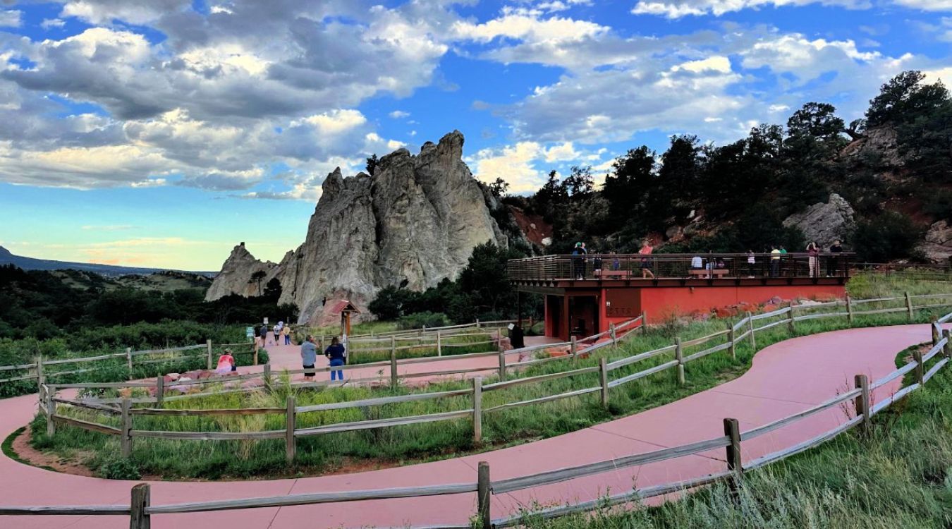 Hidden-Sandstone-Amphitheaters-In-Colorado8217s-Garden-Of-The-Gods hidden-sandstone-amphitheaters-in-colorados-garden-of-the-gods