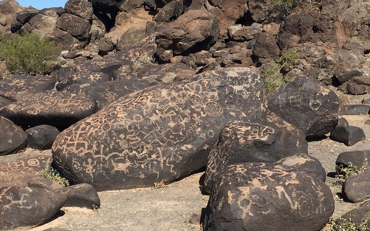 Secrets-Of-Arizona8217s-Gila-Bend-Rock-Art secrets-of-arizonas-gila-bend-rock-art