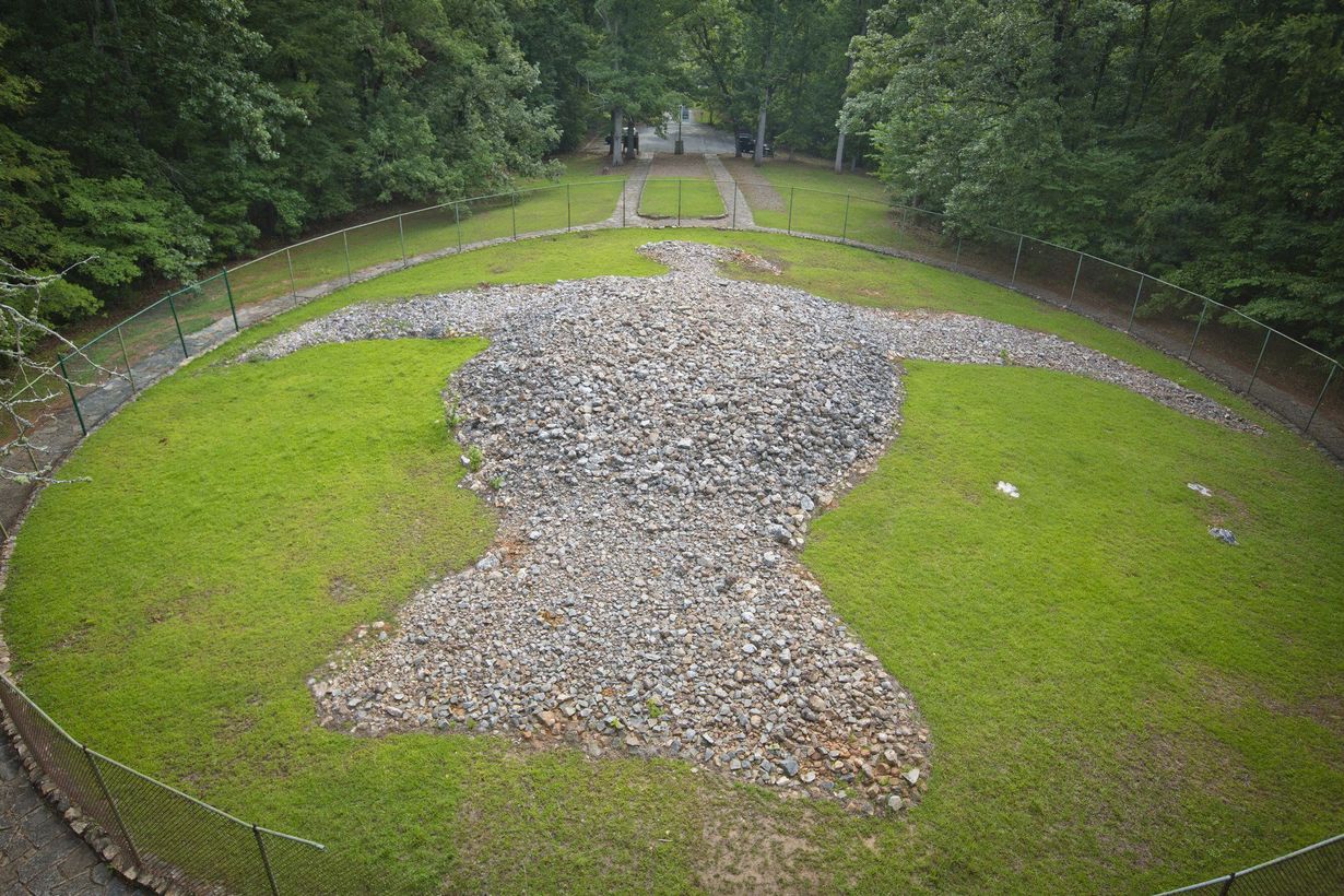 secrets-of-georgias-ancient-rock-eagle-effigy