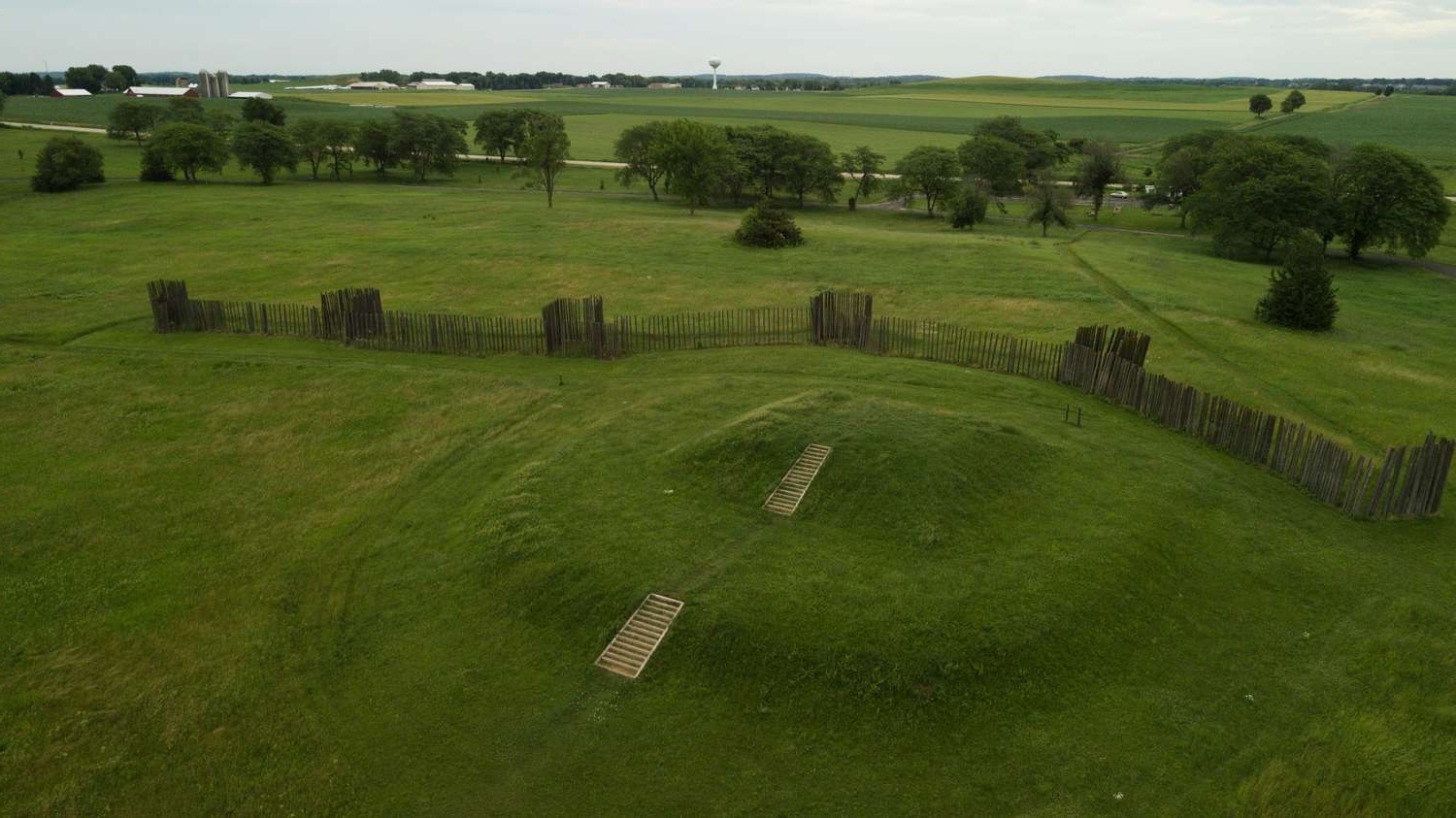 Secrets-Of-Iowa8217s-Ancient-Mound-Builders secrets-of-iowas-ancient-mound-builders