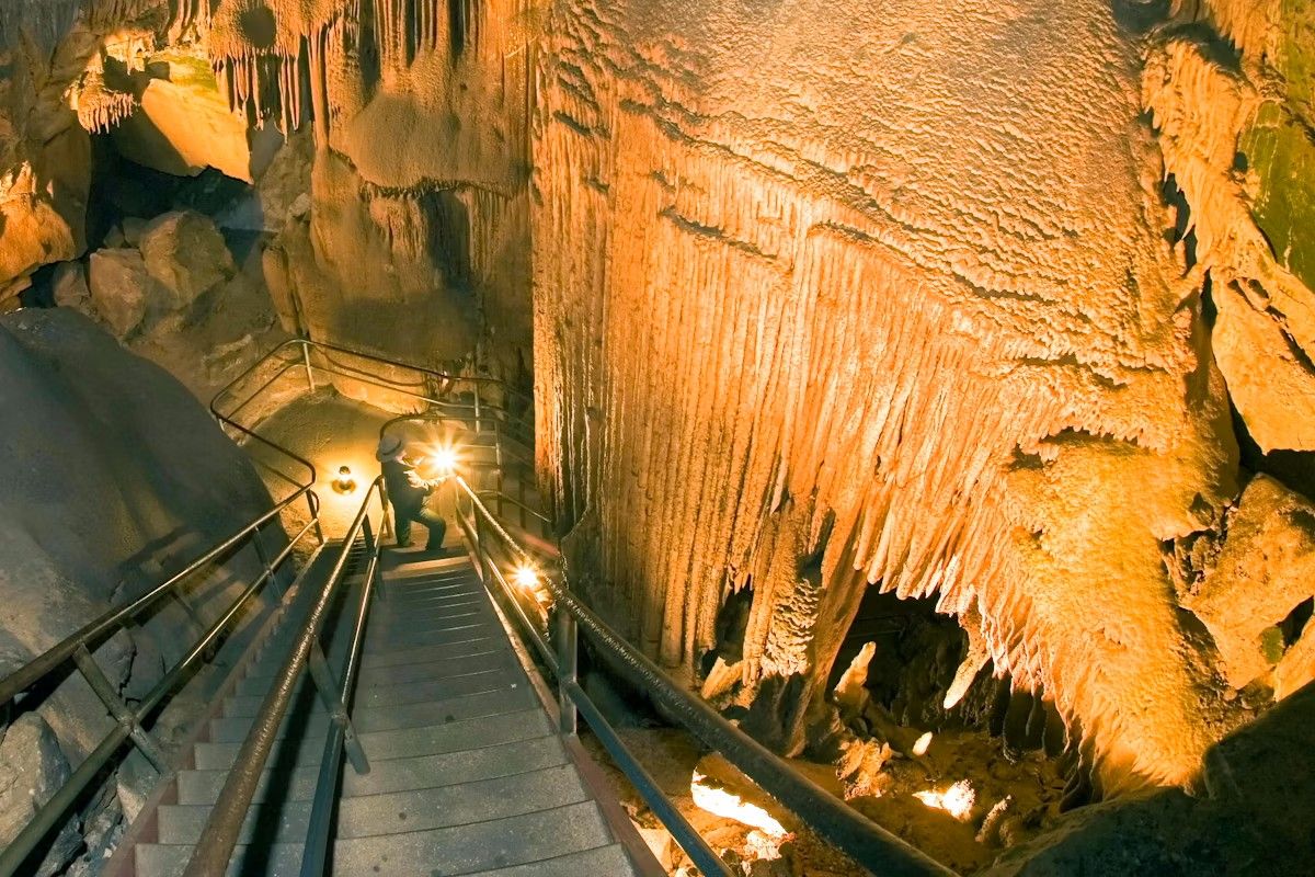 Secrets-Of-Kentucky8217s-Crystalline-Karst-Windows secrets-of-kentuckys-crystalline-karst-windows