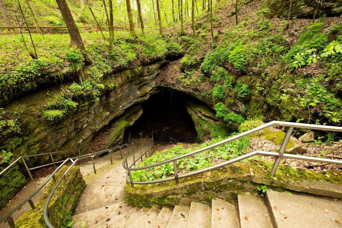 secrets-of-kentuckys-hidden-caves